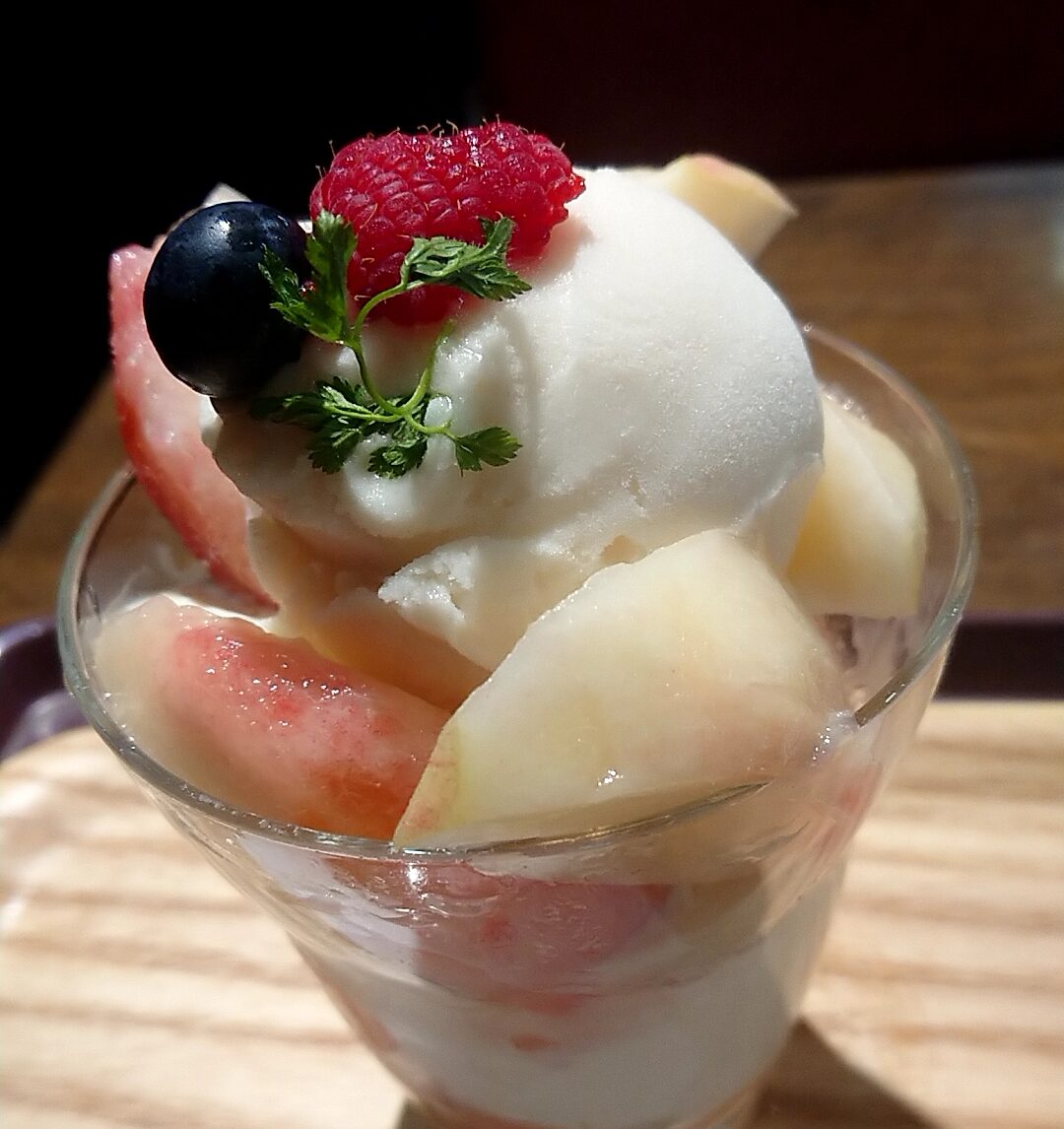 三びきの子ぶた（香川県高松市）…フルーツメニューが断トツに美味しい、高松老舗の甘味