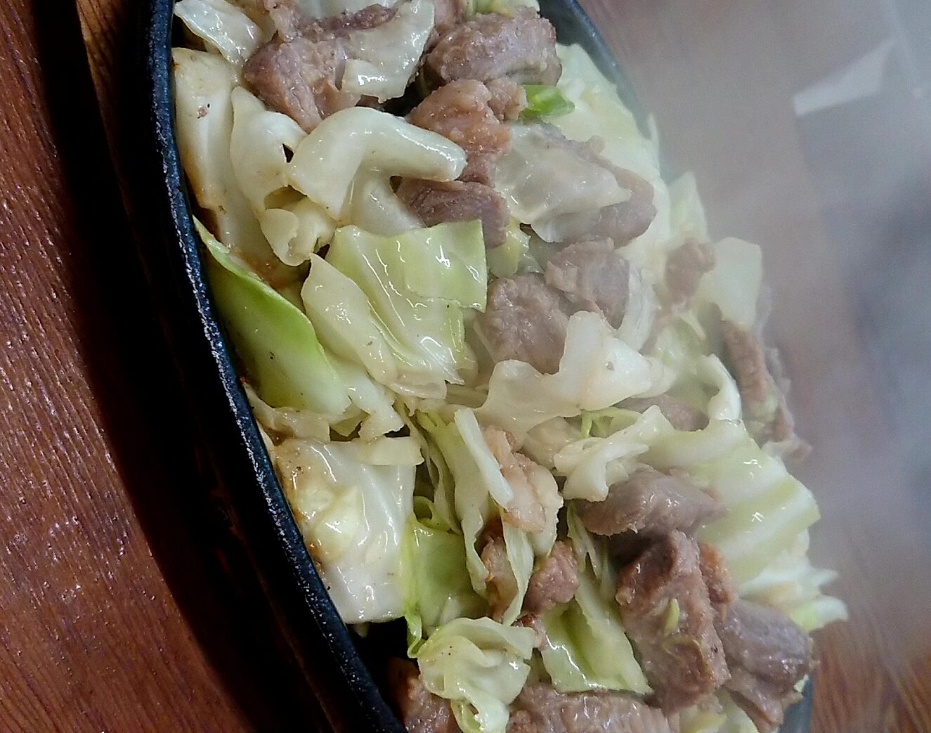 びっくり亭本家 本店（福岡県福岡市博多区）…キャベツと肉が圧倒的に食欲をそそる博多のソウルフード
