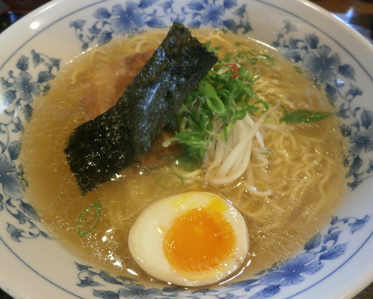 【閉店しました】らーめん 龍王（島根県出雲市）…優しくもコク深いスープと自家製麺