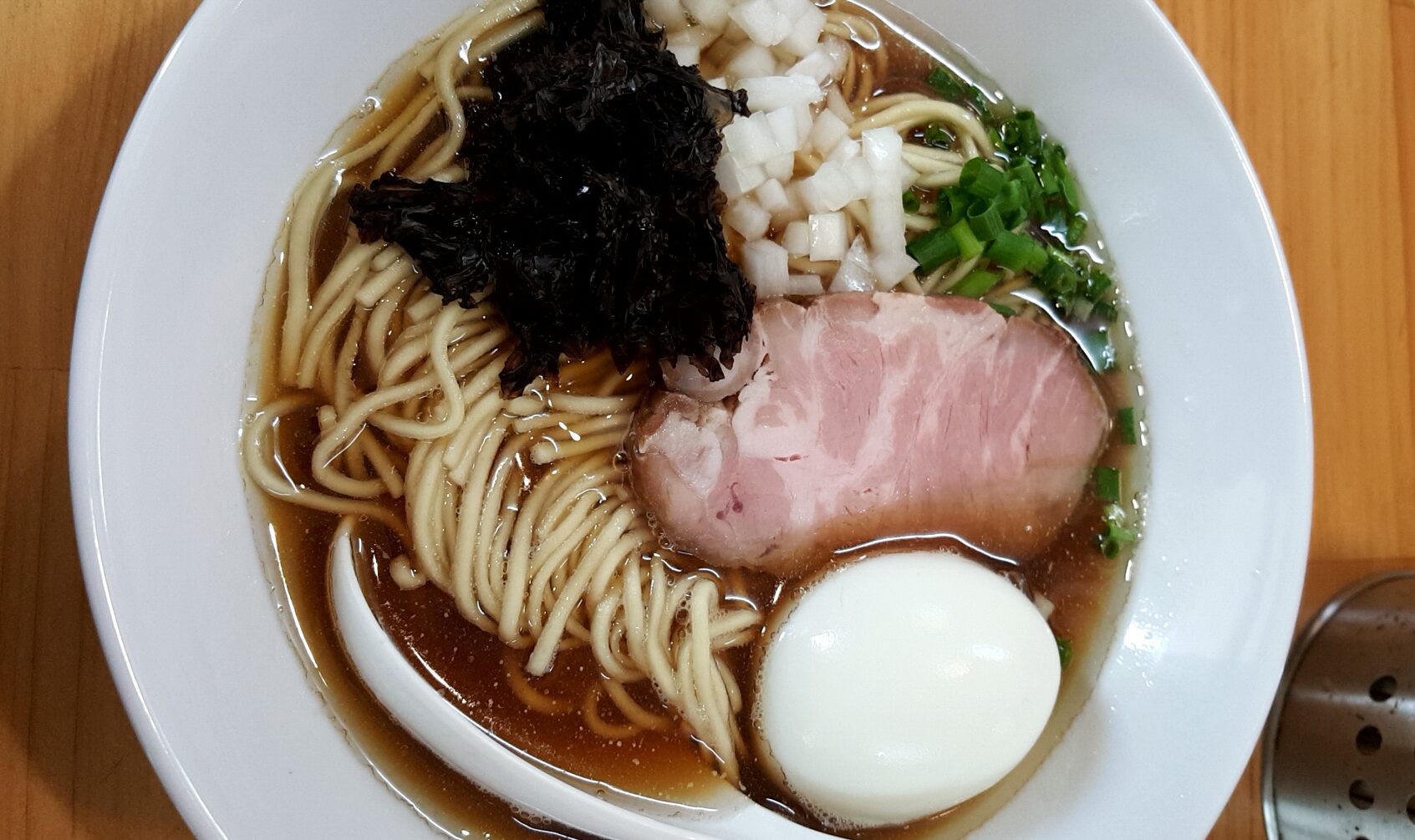 煮干中華ソバ イチカワ（茨城県つくば市）…強烈な煮干の風味と旨味、これが引き付ける魔力