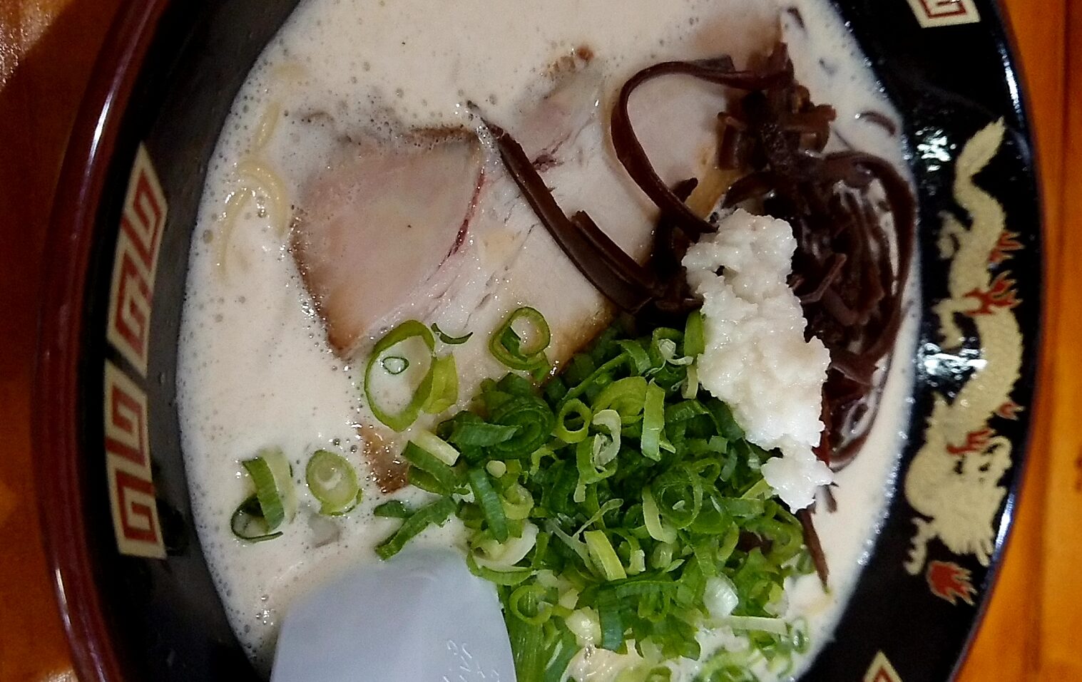 ぎょらん亭 本店（福岡県北九州市小倉北区）…北九州で食べる泡系豚骨ラーメンの旨味