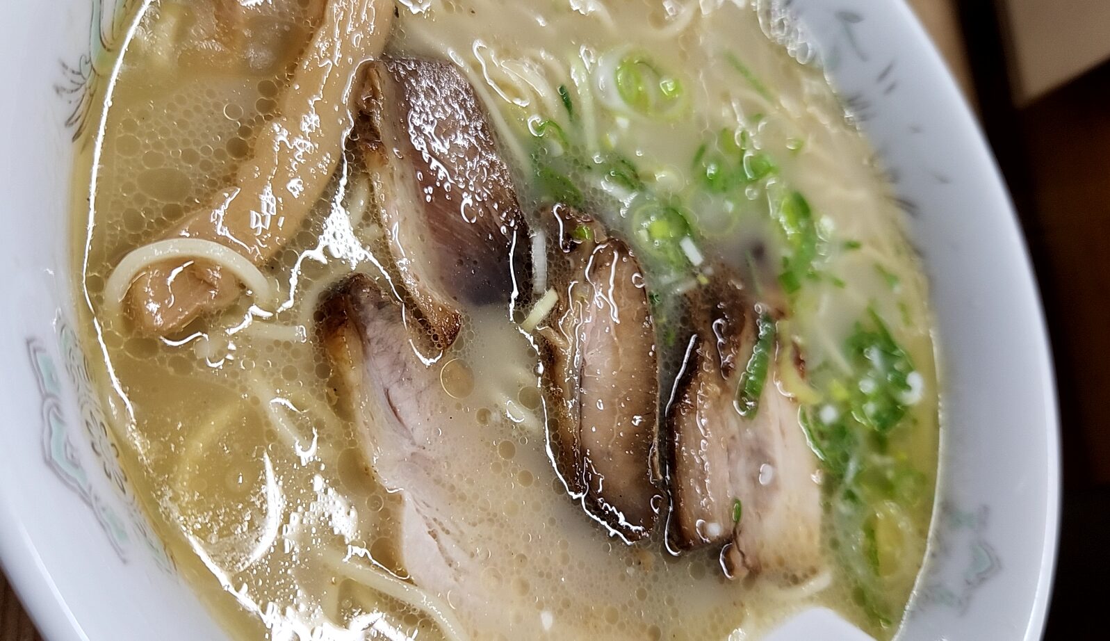 きよし食堂（北海道上川郡上川町）…素朴だがフルボディのスープと具材、夜は居酒屋使いも