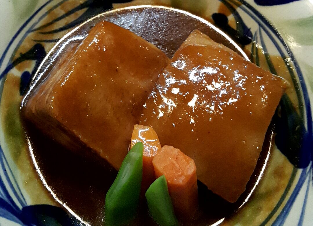 ゆうなんぎい（沖縄県那覇市）…定番沖縄料理いずれもハイレベル、行列のできる居酒屋