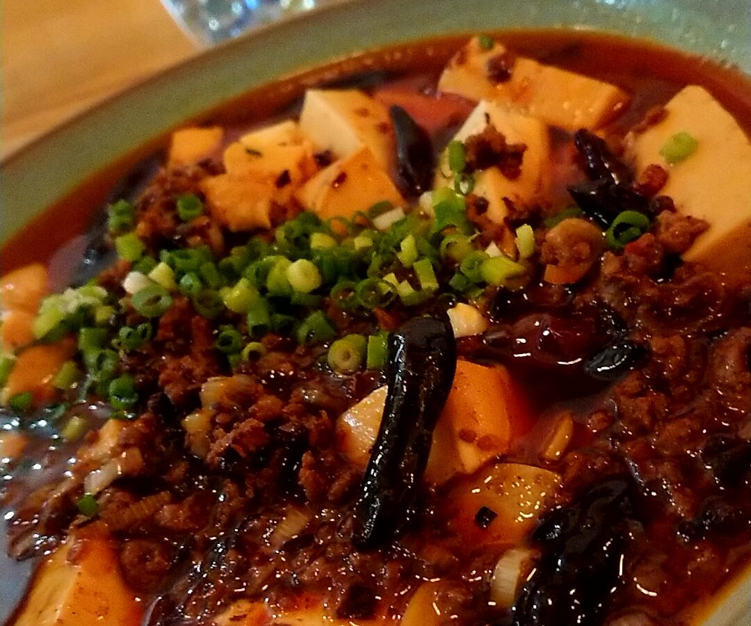 硯家 本店（東京都豊島区）…うどんだけではない、日本酒と酒のアテが素晴らしい池袋の名店