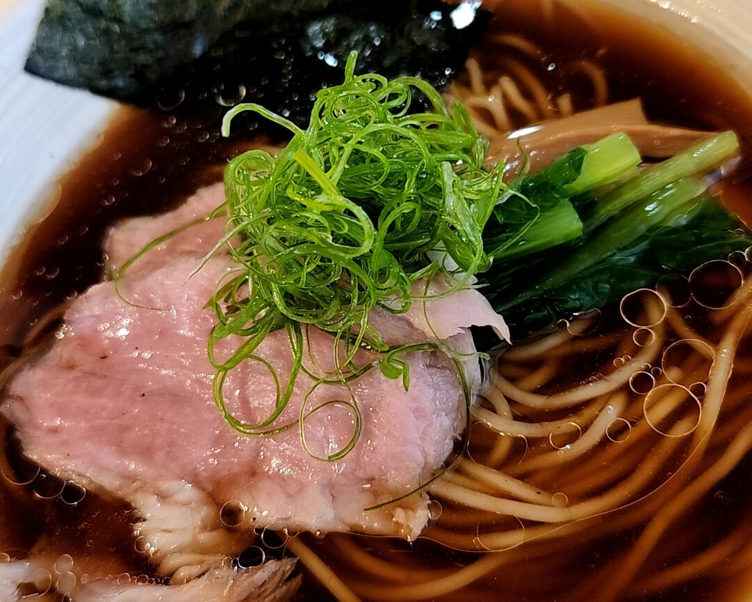 NAGISA（沖縄県島尻郡与那原町）…特選素材を使いこなす、沖縄では珍しい「攻めた」ラーメン店